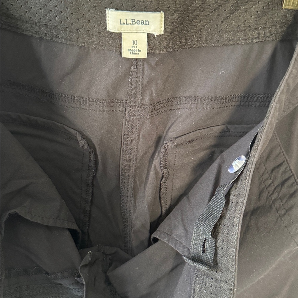 L.L. Bean Black Capri 3/4 Pants - Picture 2 of 8